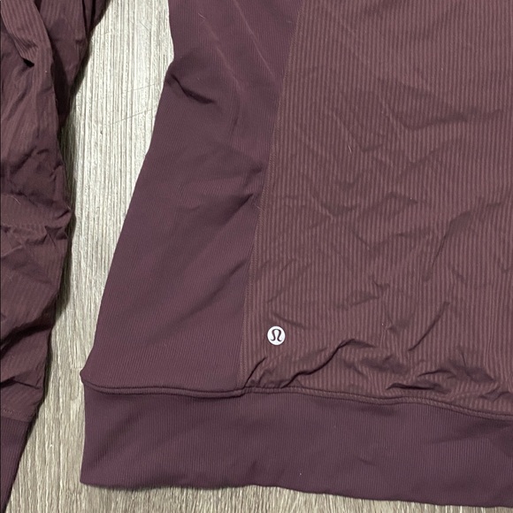 Lululemon Early 2000s Purple Ruched Sleeves Hooded Jacket - Picture 7 of 7